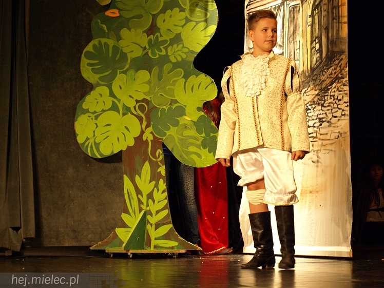 Czterdziestu młodych aktorów w premierowej sztuce ?Książę i żebrak?