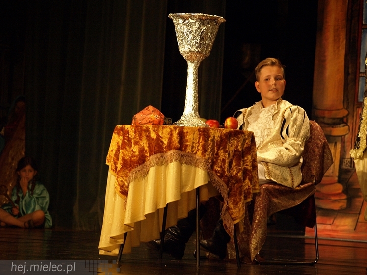 Czterdziestu młodych aktorów w premierowej sztuce ?Książę i żebrak?