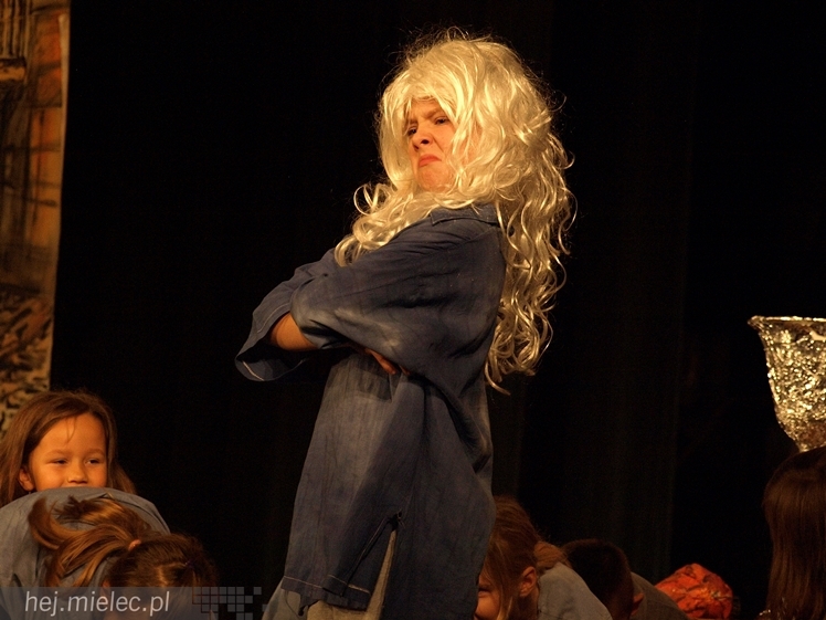 Czterdziestu młodych aktorów w premierowej sztuce ?Książę i żebrak?