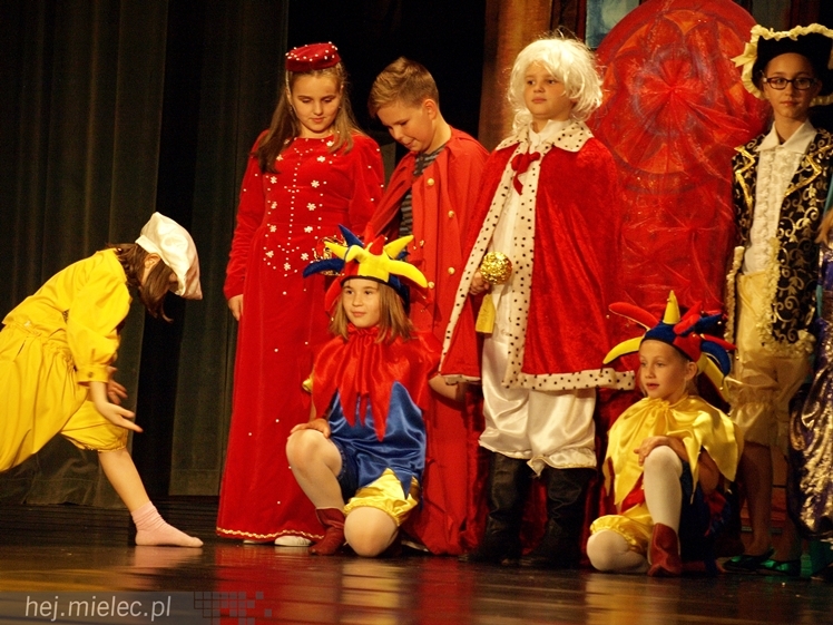 Czterdziestu młodych aktorów w premierowej sztuce ?Książę i żebrak?