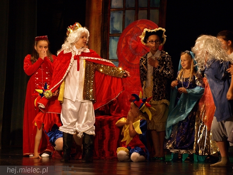 Czterdziestu młodych aktorów w premierowej sztuce ?Książę i żebrak?