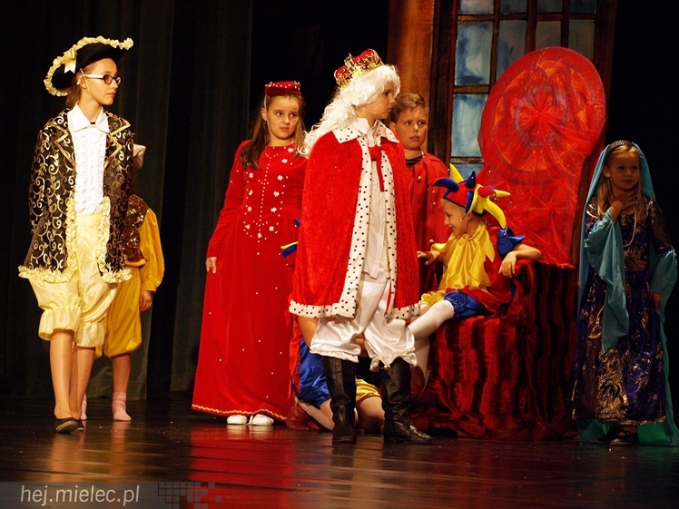 Czterdziestu młodych aktorów w premierowej sztuce ?Książę i żebrak?