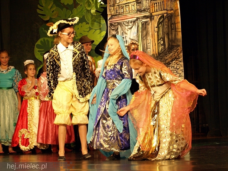 Czterdziestu młodych aktorów w premierowej sztuce ?Książę i żebrak?