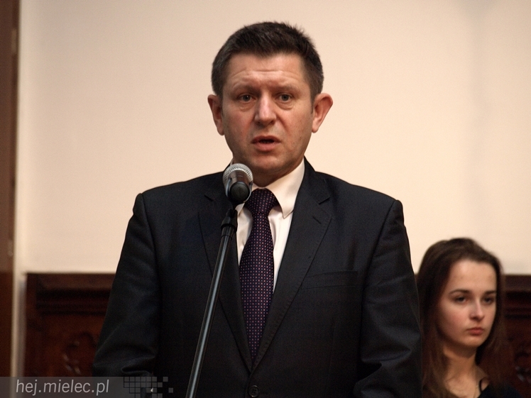 Dziesięciu najlepszych nauczycieli zostało uhonorowanych przez Starostwo Powiatowe