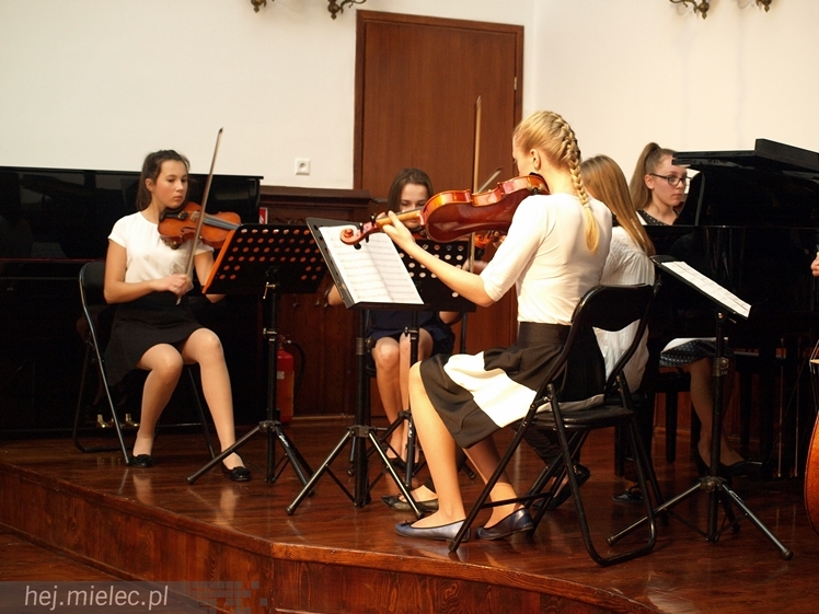 Dziesięciu najlepszych nauczycieli zostało uhonorowanych przez Starostwo Powiatowe