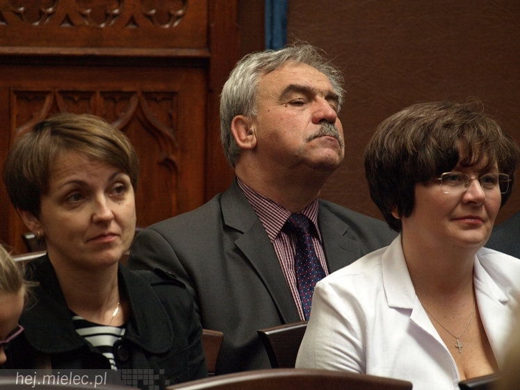 Dziesięciu najlepszych nauczycieli zostało uhonorowanych przez Starostwo Powiatowe