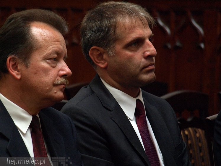 Dziesięciu najlepszych nauczycieli zostało uhonorowanych przez Starostwo Powiatowe