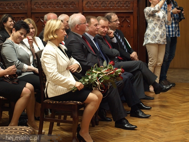 Dziesięciu najlepszych nauczycieli zostało uhonorowanych przez Starostwo Powiatowe