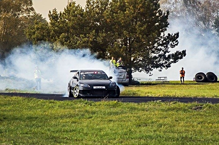 Mocna reprezentacja Mielca na zakończeniu sezonu driftowego w Biłgoraju. Popiołek na drugim miejscu!