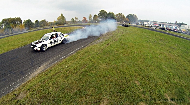 Mocna reprezentacja Mielca na zakończeniu sezonu driftowego w Biłgoraju. Popiołek na drugim miejscu!