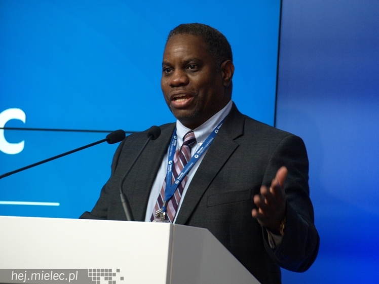 PZL Mielec z nową malarnią i anodownią. ?To początek nowego rozdziału dla trudnych procesów technologicznych?