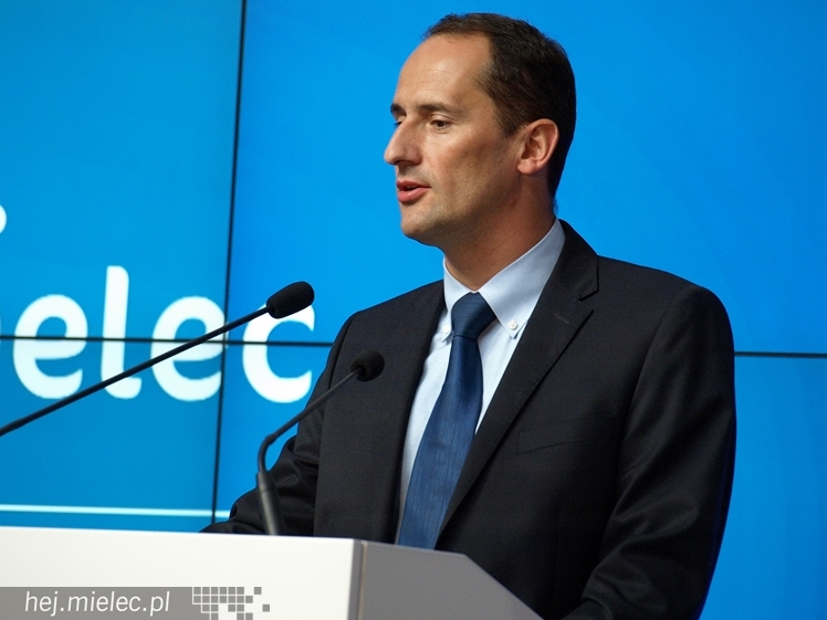 PZL Mielec z nową malarnią i anodownią. ?To początek nowego rozdziału dla trudnych procesów technologicznych?