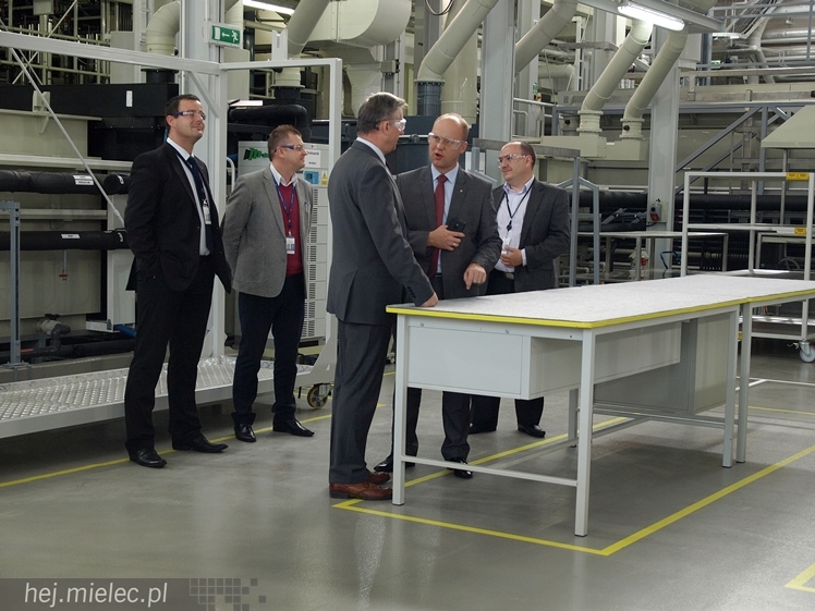 PZL Mielec z nową malarnią i anodownią. ?To początek nowego rozdziału dla trudnych procesów technologicznych?