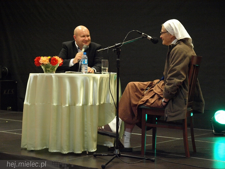 ?Świętość do bycie dobrym?. Siostra Małgorzata Chmielewska spotkała się z mielczanami