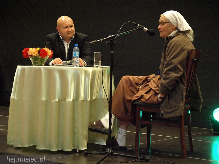 ?Świętość do bycie dobrym?. Siostra Małgorzata Chmielewska spotkała się z mielczanami