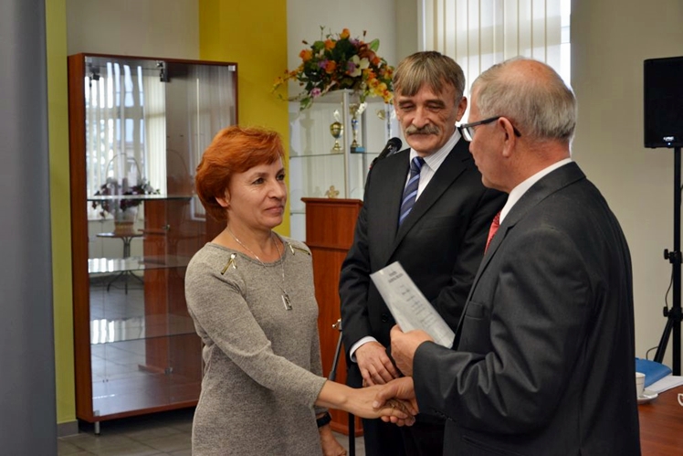 W Radomyślu Wielkim wręczono stypendia dla uczniów i nauczycieli