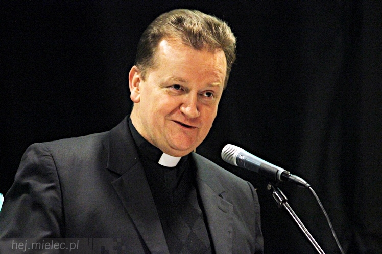 Dni Papieskie 2014: wystawa w holu SCK i spotkanie z ks. Januszem Królikowskim