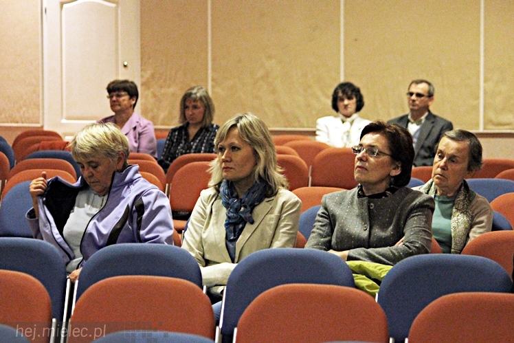 Dni Papieskie 2014: wystawa w holu SCK i spotkanie z ks. Januszem Królikowskim