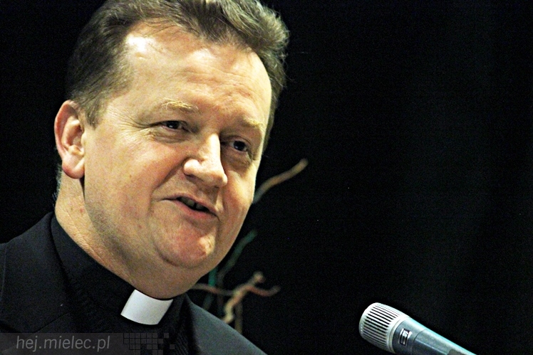 Dni Papieskie 2014: wystawa w holu SCK i spotkanie z ks. Januszem Królikowskim