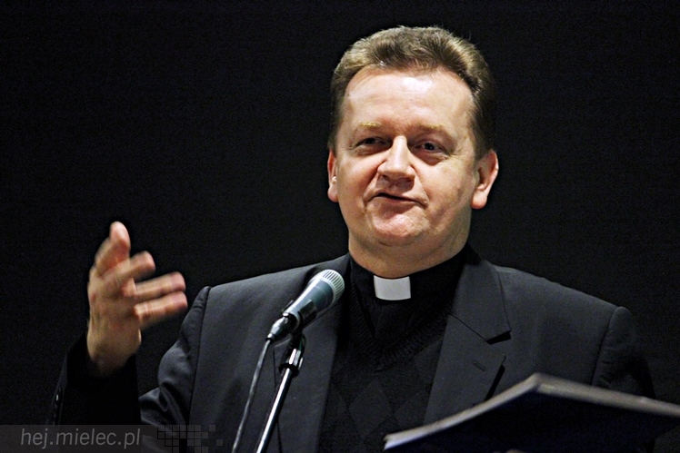 Dni Papieskie 2014: wystawa w holu SCK i spotkanie z ks. Januszem Królikowskim