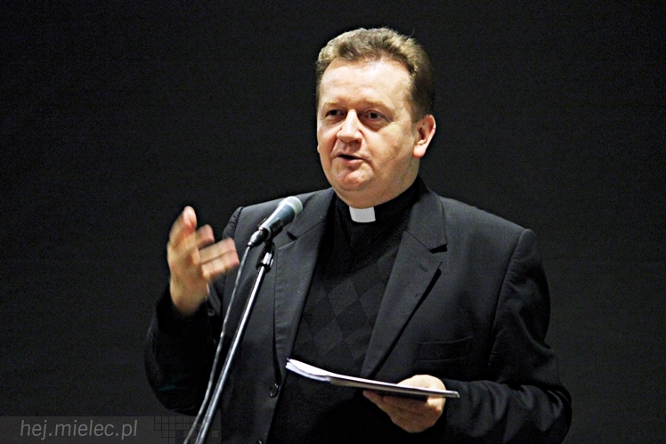 Dni Papieskie 2014: wystawa w holu SCK i spotkanie z ks. Januszem Królikowskim