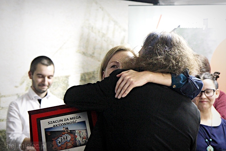 FINAŁ M4 2014 - RELACJE: Wernisaż wystaw - Półprzewodnik i Miasto To Ludzie