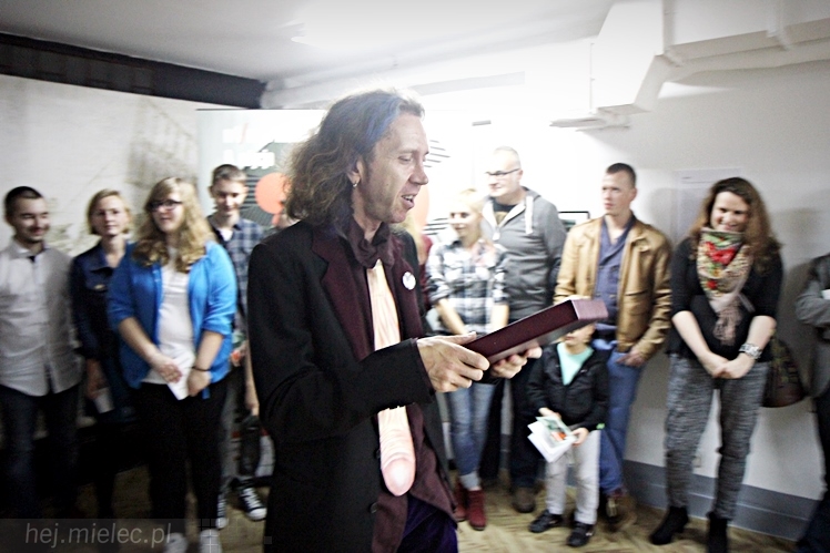 FINAŁ M4 2014 - RELACJE: Wernisaż wystaw - Półprzewodnik i Miasto To Ludzie