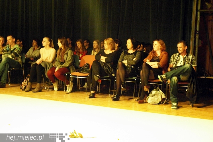 FINAŁ M4 2014 - RELACJE: ?Station De Corps? - taneczny spektakl z widownią? na scenie