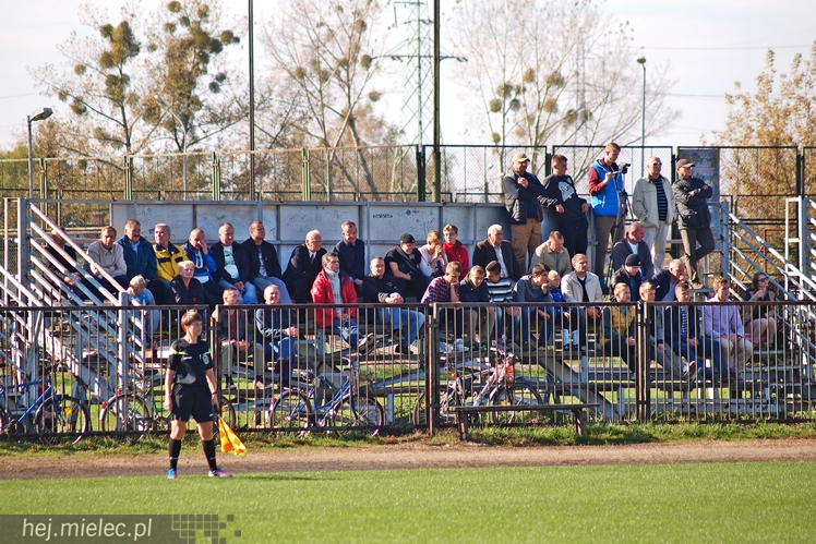 Legia Warszawa za mocna dla Stali Mielec w meczu CLJ