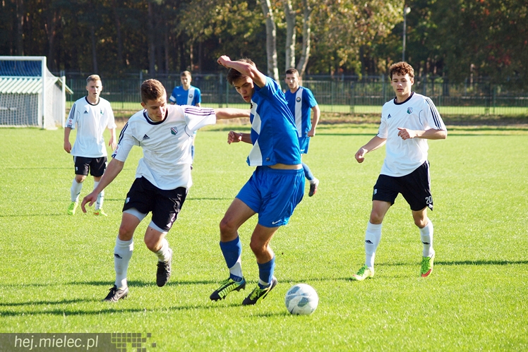 Legia Warszawa za mocna dla Stali Mielec w meczu CLJ