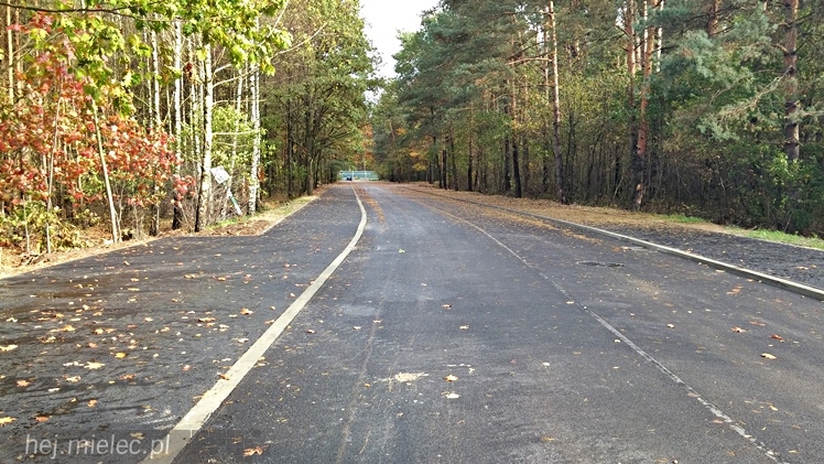 Finiszują prace przy przebudowie wjazdu na Cmentarz Komunalny