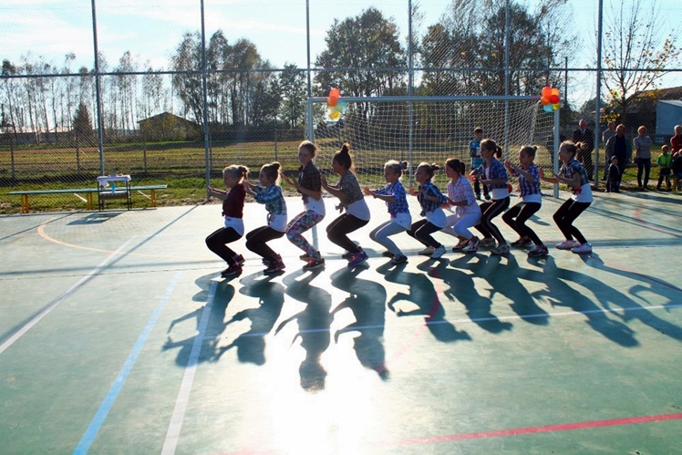 W Żarówce oddano do użytku boisko wraz sprzętem rehabilitacyjnym