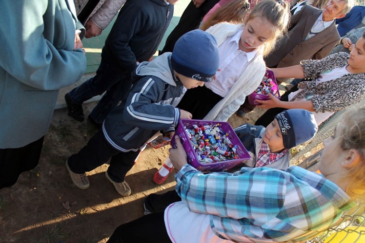 W Żarówce oddano do użytku boisko wraz sprzętem rehabilitacyjnym