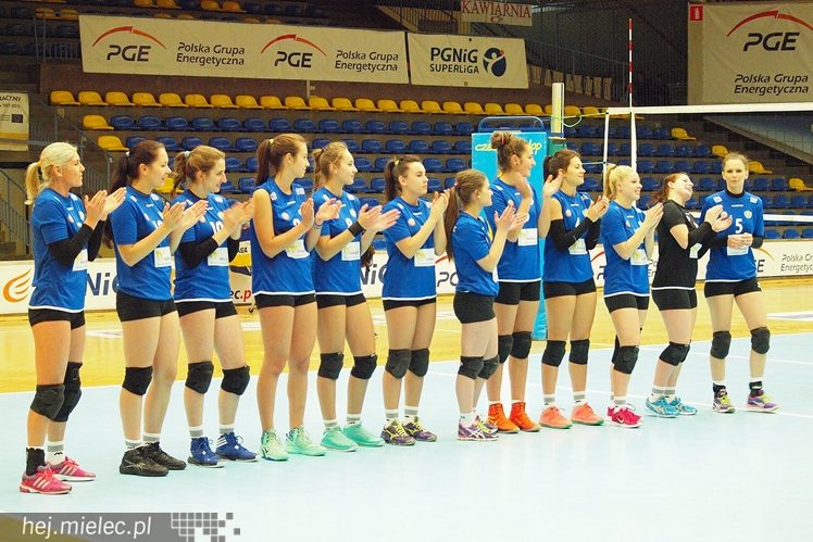 Kolejne zwycięstwo siatkarek Szóstki Mielec