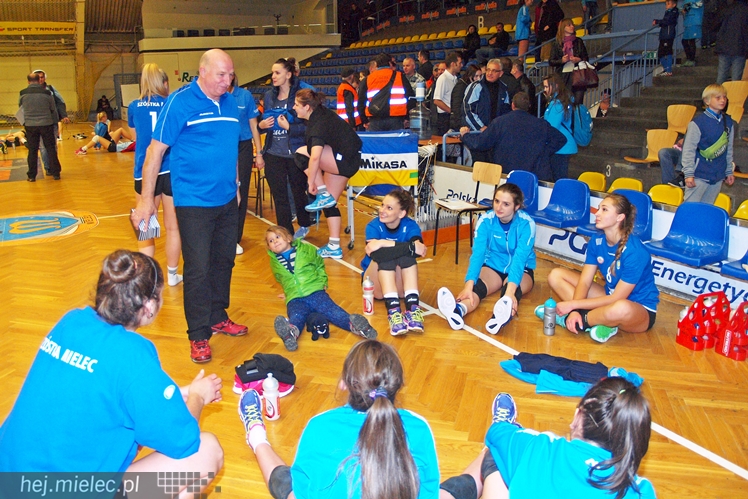 Kolejne zwycięstwo siatkarek Szóstki Mielec
