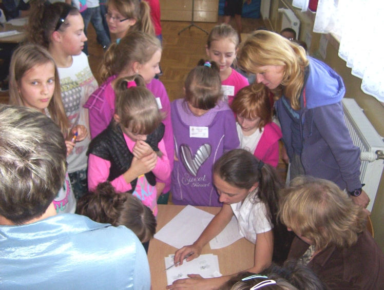 Światowy Dzień Tabliczki Mnożenia w szkole w Zabrniu