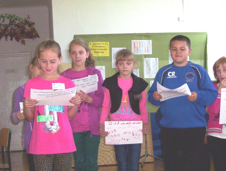 Światowy Dzień Tabliczki Mnożenia w szkole w Zabrniu