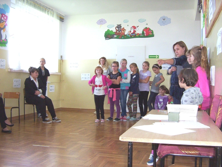 Światowy Dzień Tabliczki Mnożenia w szkole w Zabrniu