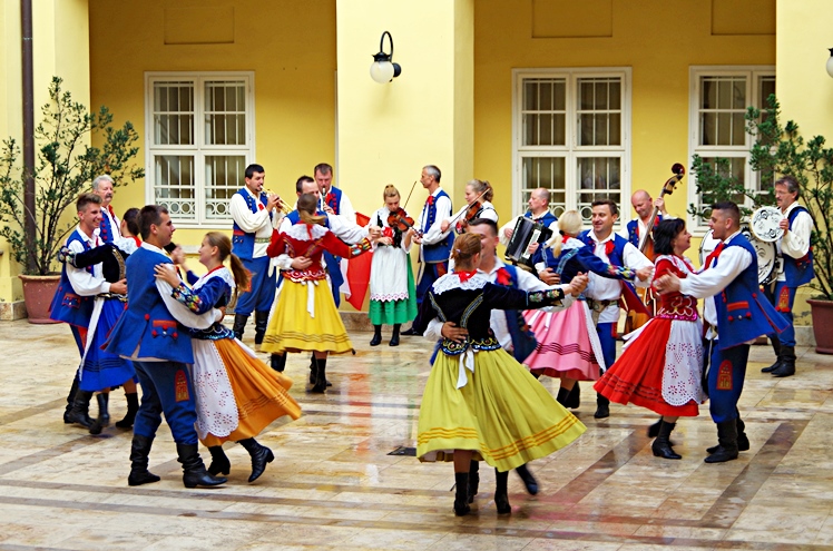 Stowarzyszenie Seniorów ZPiT ?RZESZOWIACY? na szolnockim Festiwalu Gulaszu
