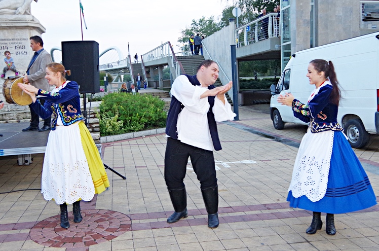 Stowarzyszenie Seniorów ZPiT ?RZESZOWIACY? na szolnockim Festiwalu Gulaszu