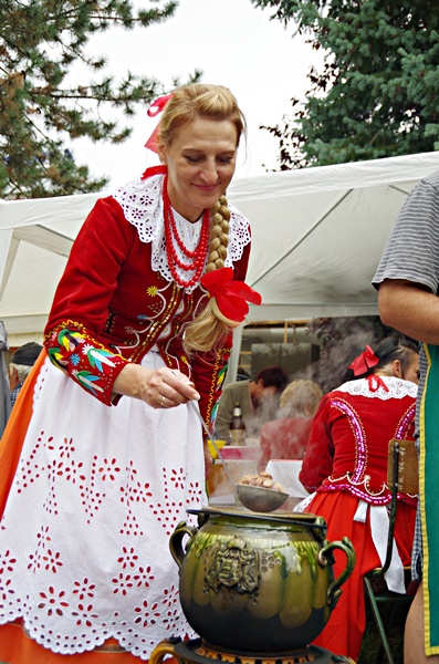 Stowarzyszenie Seniorów ZPiT ?RZESZOWIACY? na szolnockim Festiwalu Gulaszu