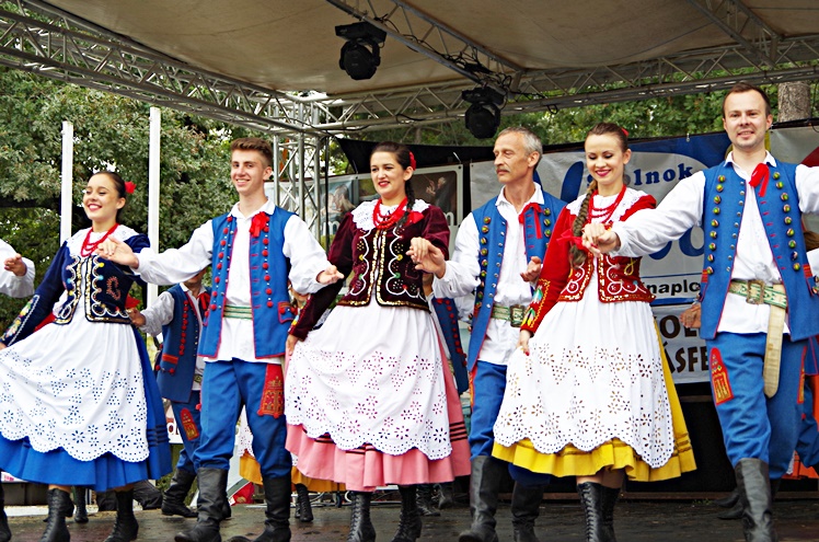 Stowarzyszenie Seniorów ZPiT ?RZESZOWIACY? na szolnockim Festiwalu Gulaszu