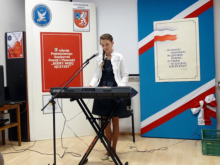 IV edycja Powiatowego Konkursu Poezji i Piosenki ?Barwy Mojej Ojczyzny? rozstrzygnięta