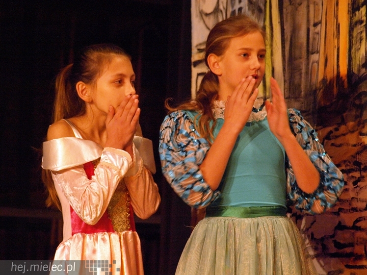 XIV Przegląd Dziecięcych Grup Teatralnych SCENAŻERIA