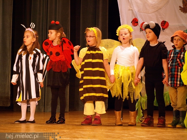 XIV Przegląd Dziecięcych Grup Teatralnych SCENAŻERIA