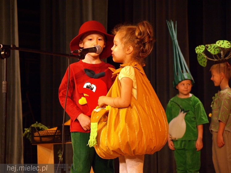 XIV Przegląd Dziecięcych Grup Teatralnych SCENAŻERIA