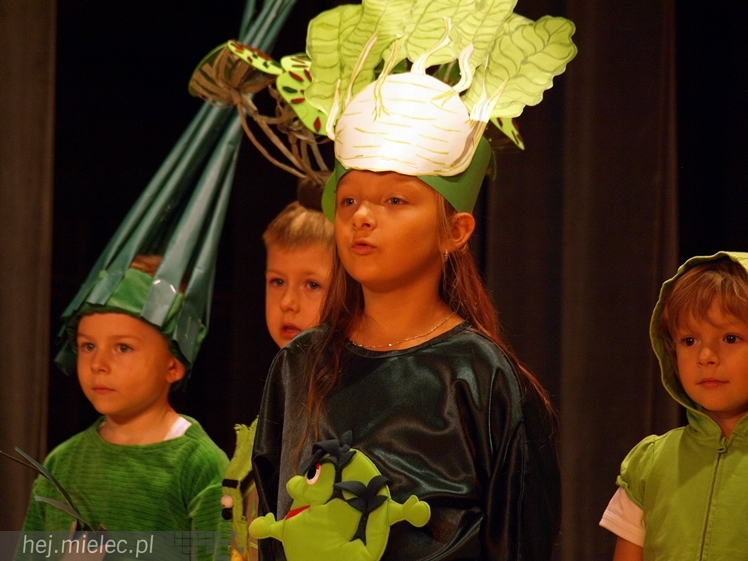 XIV Przegląd Dziecięcych Grup Teatralnych SCENAŻERIA