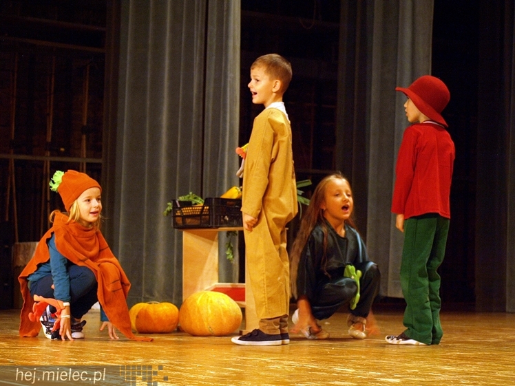 XIV Przegląd Dziecięcych Grup Teatralnych SCENAŻERIA