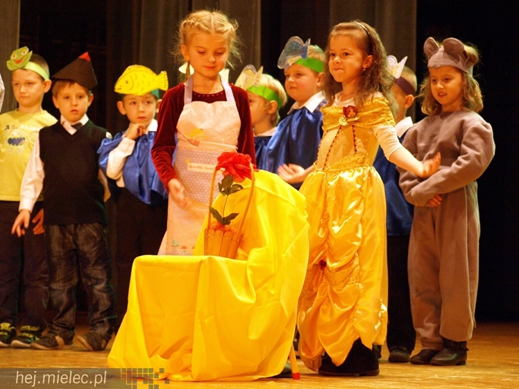 XIV Przegląd Dziecięcych Grup Teatralnych SCENAŻERIA