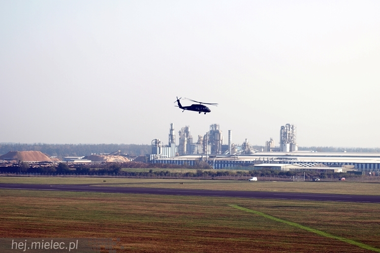 Z Mielca odleciały cztery śmigłowce Black Hawk. Będą służyć tureckiej policji